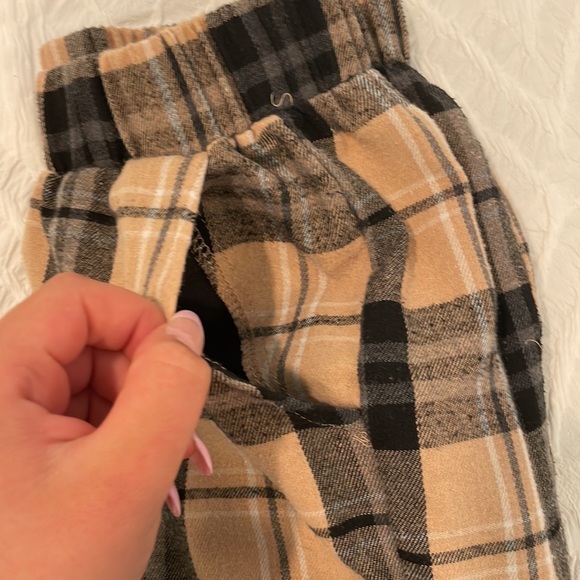 Pants - Picture 4 of 5